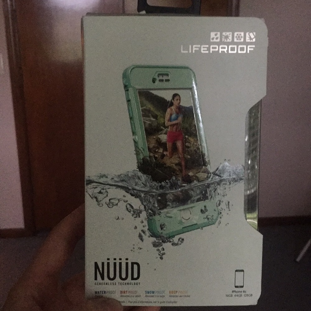 NÜÜD Lifeproof case